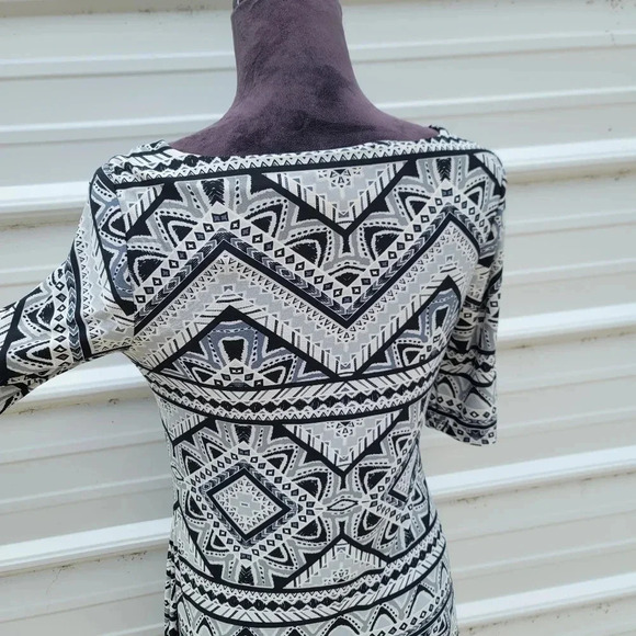 Eliza J Dress Geometric Abstract Black White Shift Pink Stripe Stretch Elbow 6 - Picture 9 of 11